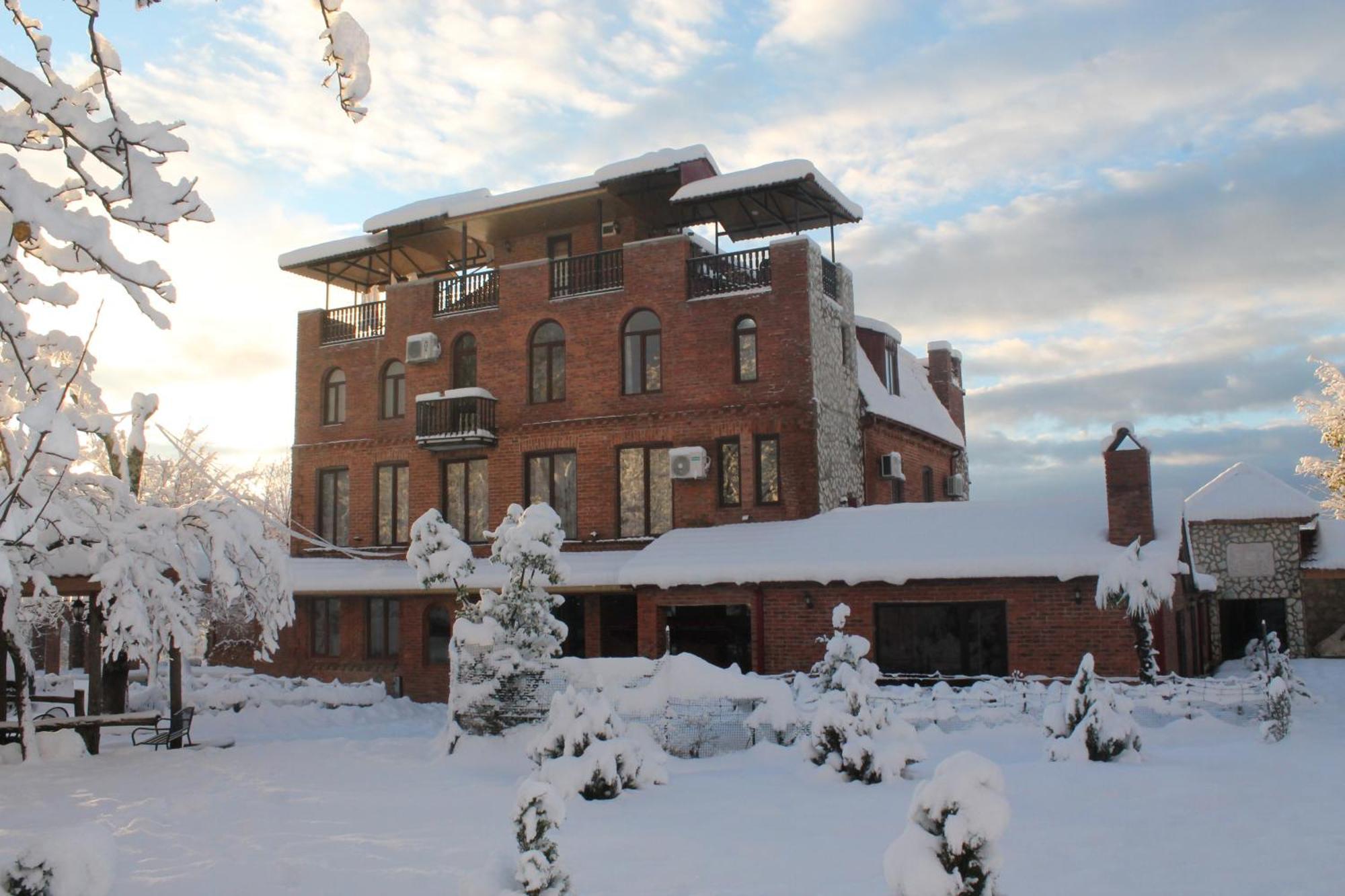 Hotel Chateau Chikovani Gordi Exteriér fotografie